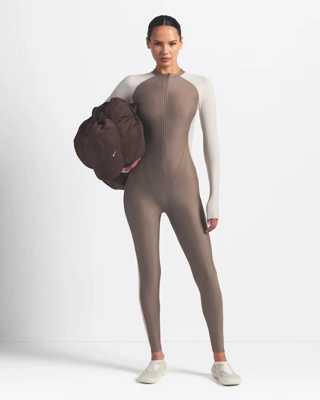 Спортивный комбинезон NikeSKIMS Shine